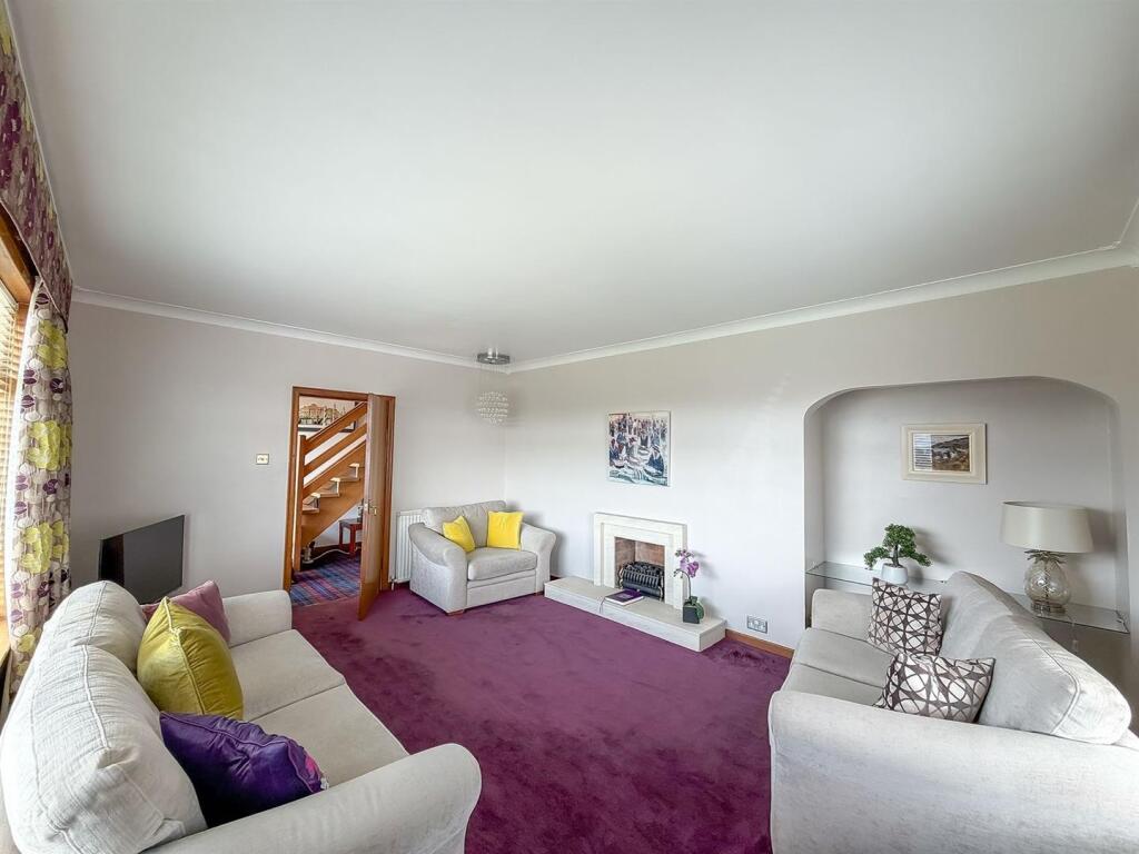 House in Motherwell, North Lanarkshire - View 5