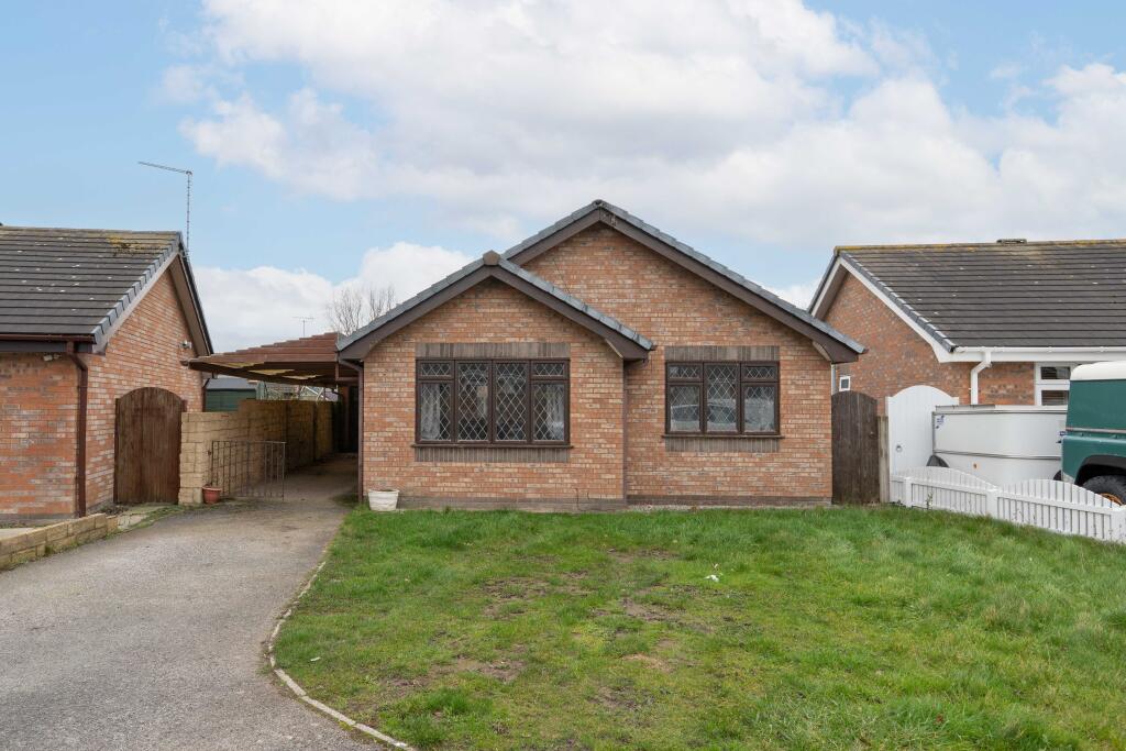 Main image of property: 11 Rhodfa Cregyn, Abergele, Conwy LL22 9YL