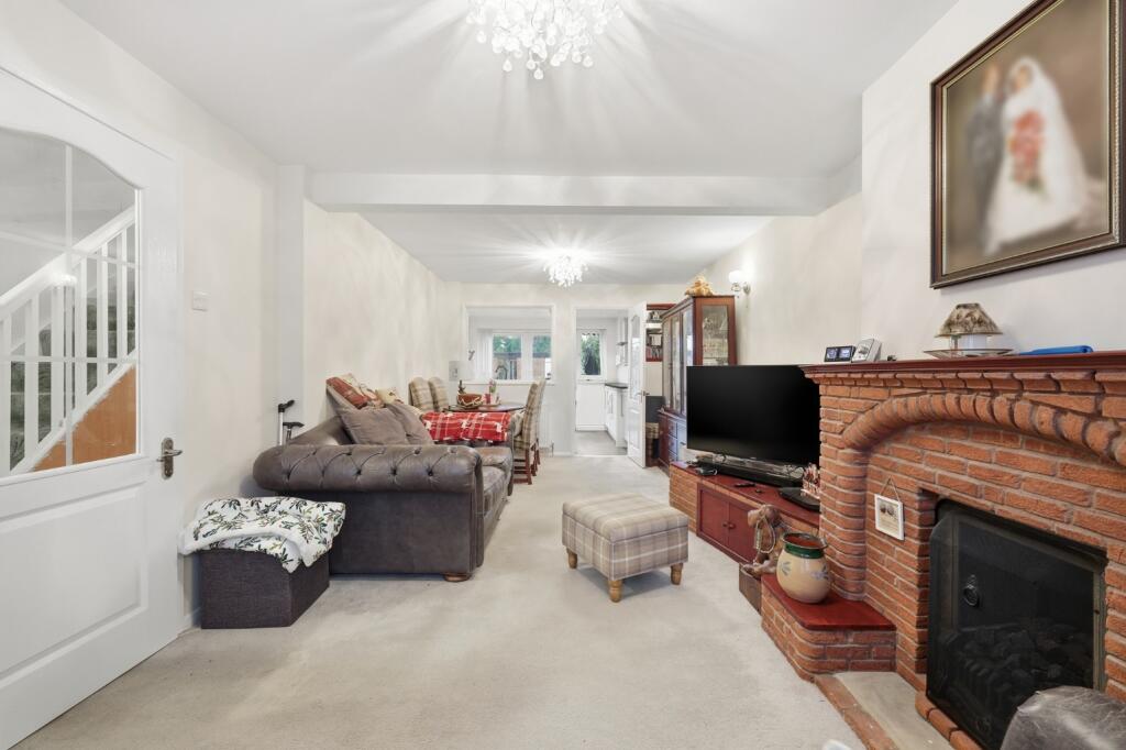 Frinton Road, Romford photo 4