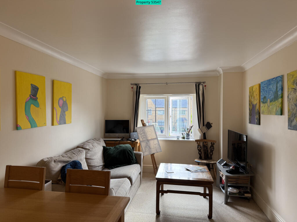 Russell Square, High Street, Broadway, WR12 7AP - View 4
