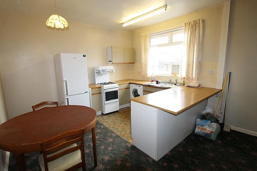 House in Rotherham, Brinsworth - More