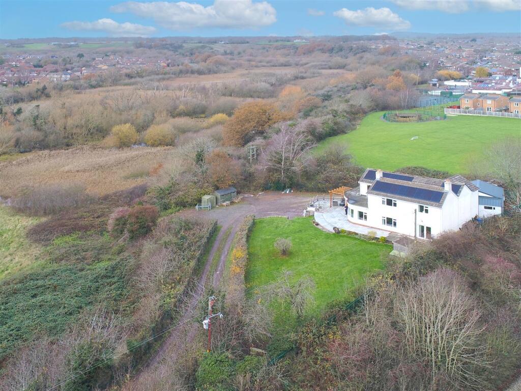 4-bed detached on The Meadows, Shrewsbury, £595,000
