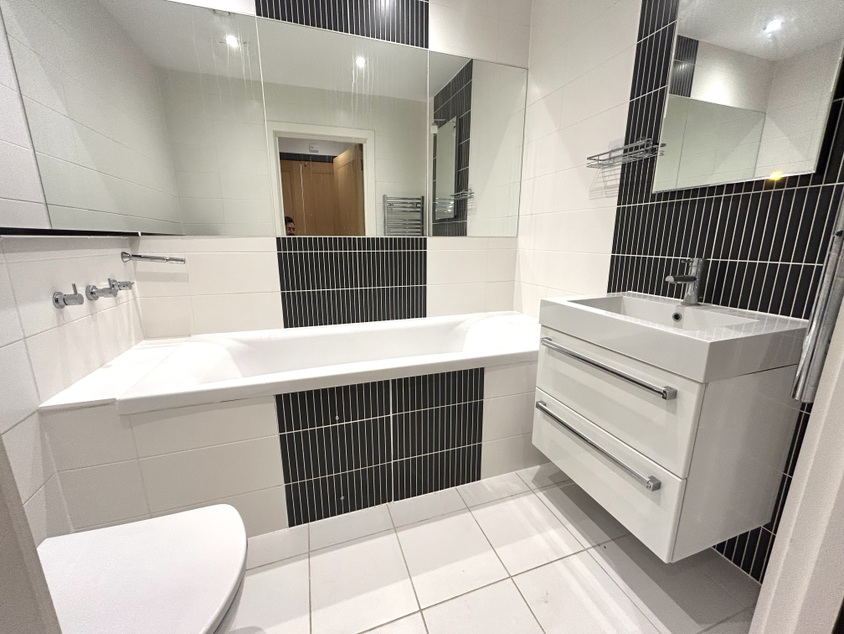 Apartment in Bournemouth - More