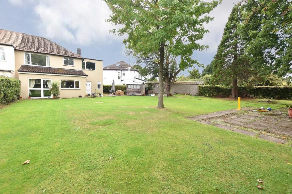 Main image of property: Ringwood Crescent, Leeds, West Yorkshire