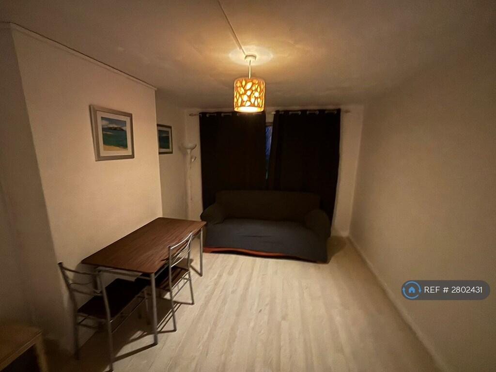 Main image of property: Sunnybank Avenue, Coventry, CV3