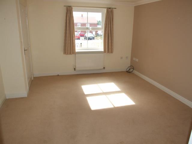 House in Rushden, North Northamptonshire - View 2