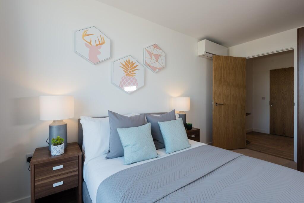 Apartment in Bristol - View 5