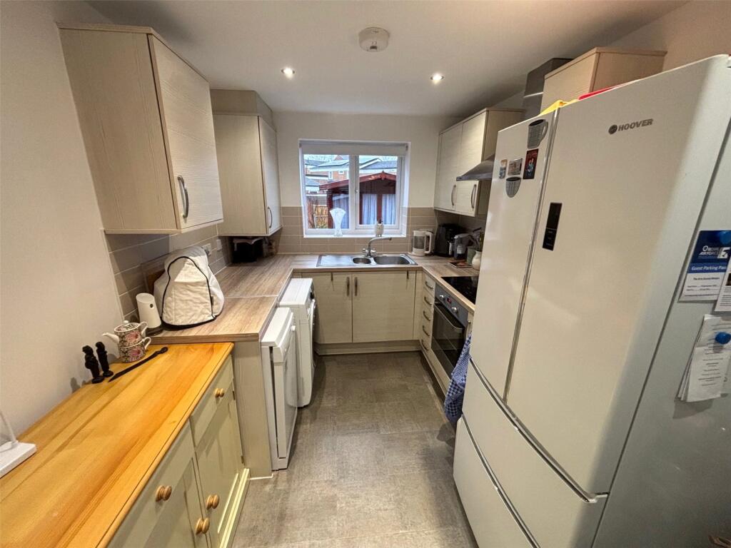 Ferridays Fields, Woodside, Telford, Shropshire, TF7 photo 3