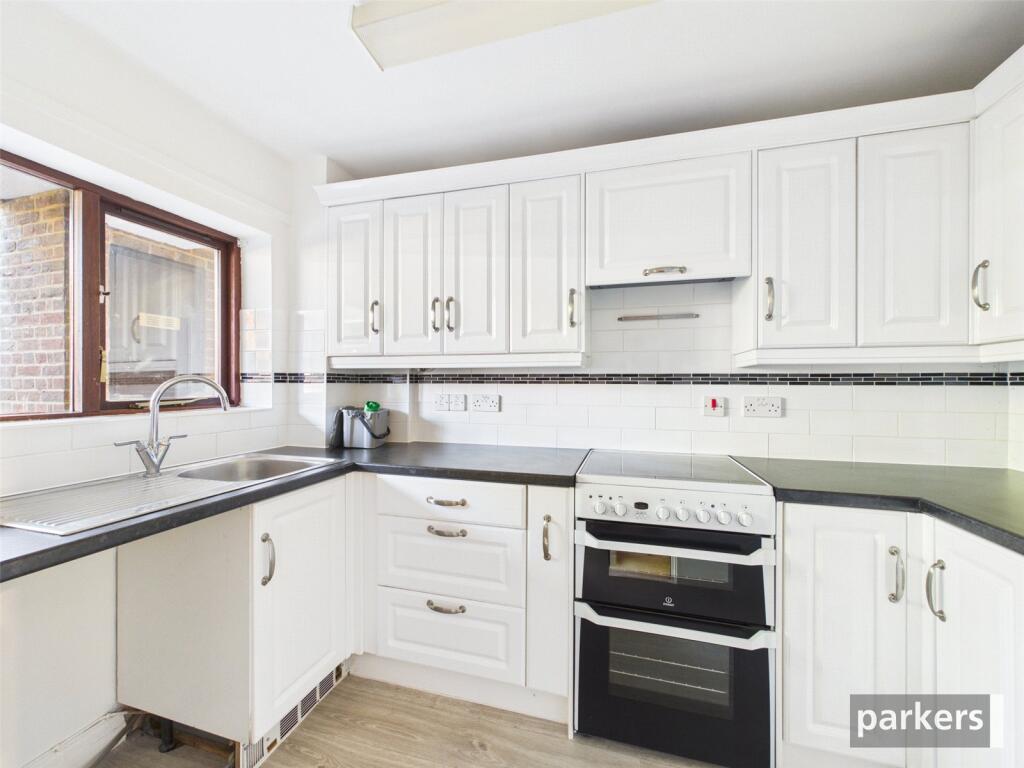Apartment in Reading - View 3