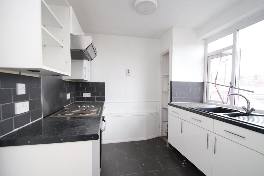 Devonshire Avenue, Southsea - View 4