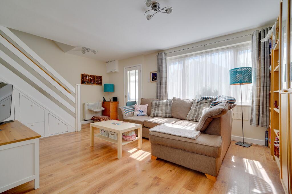 Ilex Road, St. Ives, Cambridgeshire, PE27 photo 2
