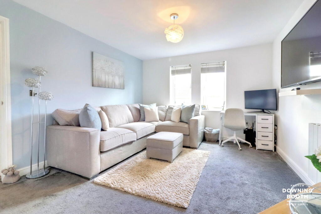 Apartment in Walsall, Streetly - View 2