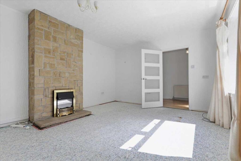 House in East Kilbride, West Mains - View 3