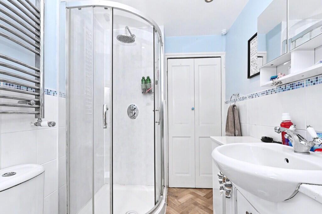 House in Stoke-on-Trent - More