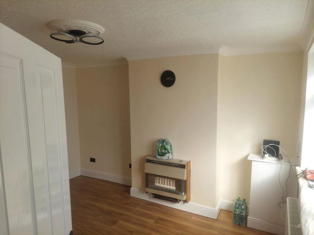 84 Main Street, Newhall, Swadlincote, Derbyshire, DE11 0TP photo 3
