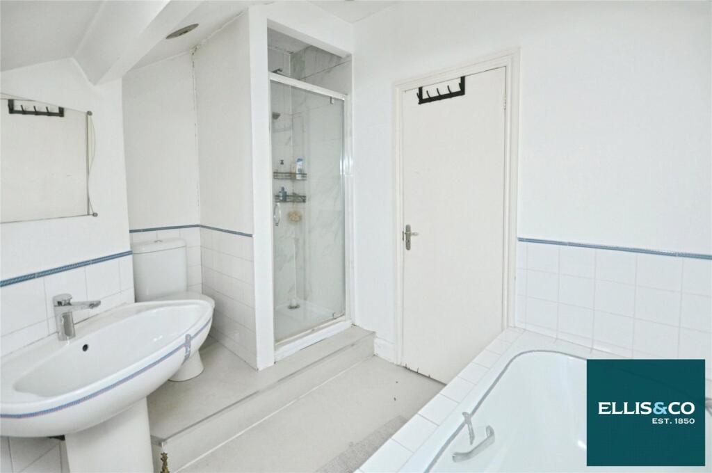 Apartment in London - More