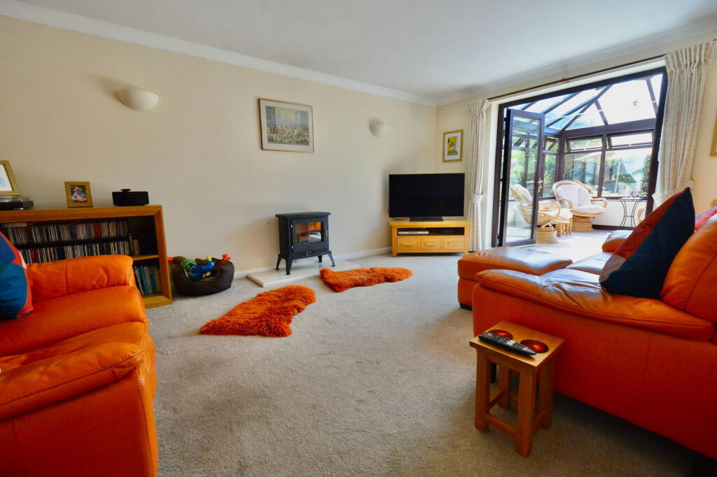 Cherry Close, Offenham, WR11 8SQ photo 2