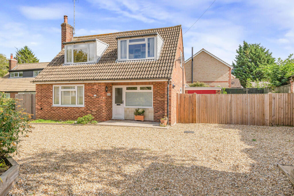 3-bed other on Moulton Road, Cheveley, £495,000