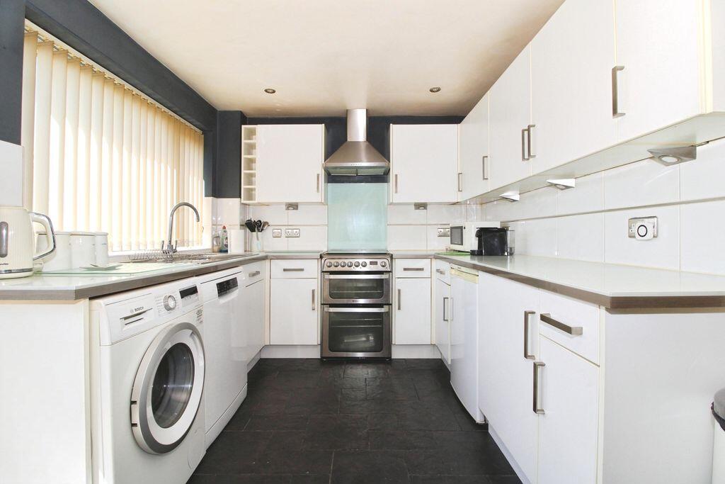 House in Walsall, West Midlands - More