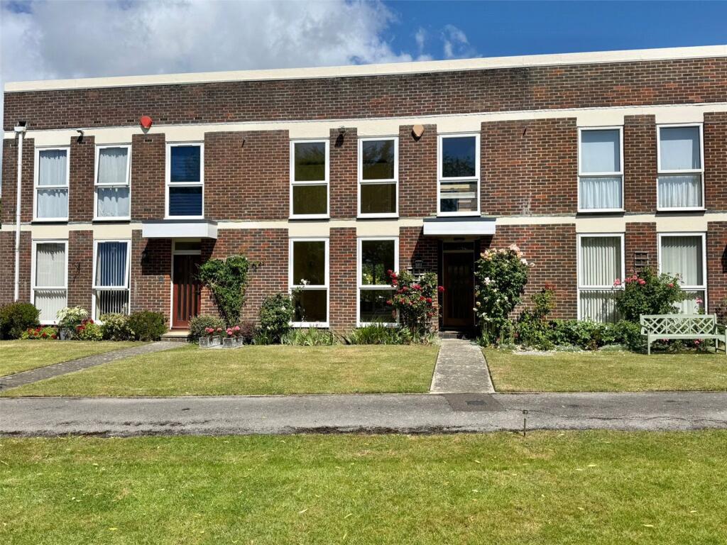 Main image of property: Milford Court, Milford on Sea, Lymington, Hampshire, SO41