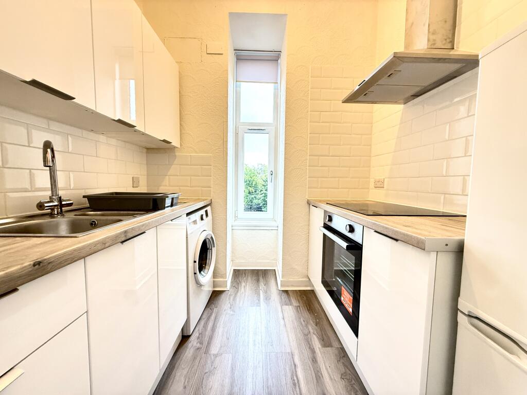 Apartment in Glasgow - View 3