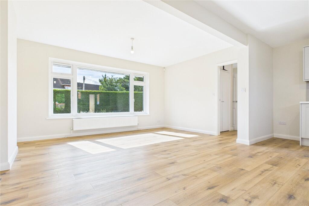 Hampton Road, Newbury, Berkshire, RG14 photo 3