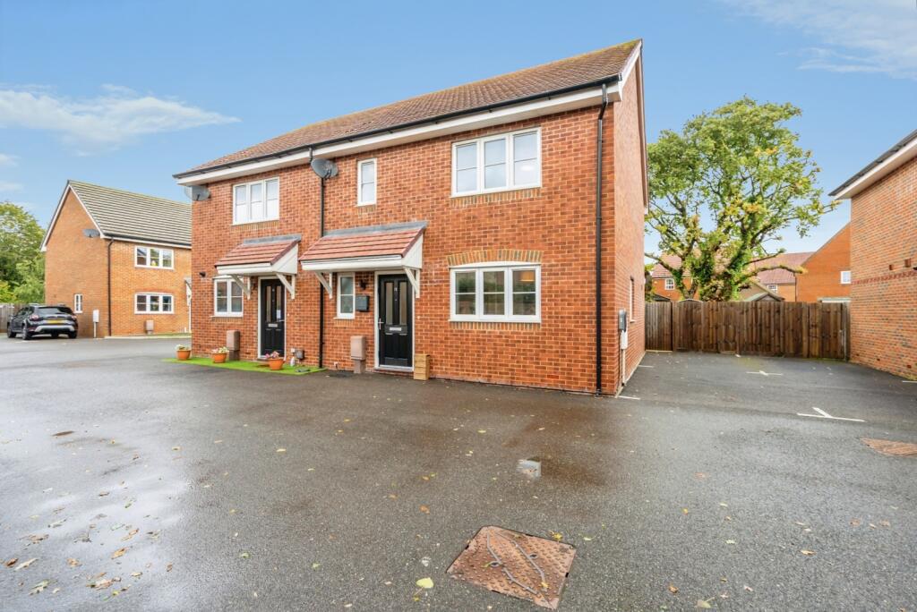 Main image of property: Daisy Gardens, Felpham, Bognor Regis, West Sussex, PO22