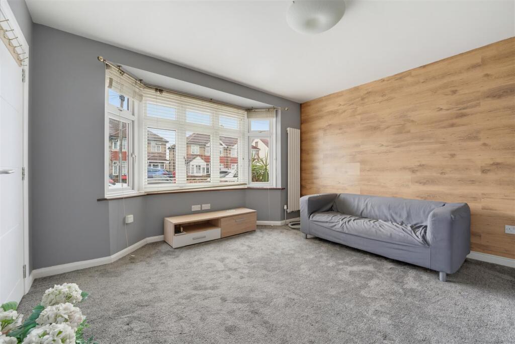 House in Twickenham - View 2