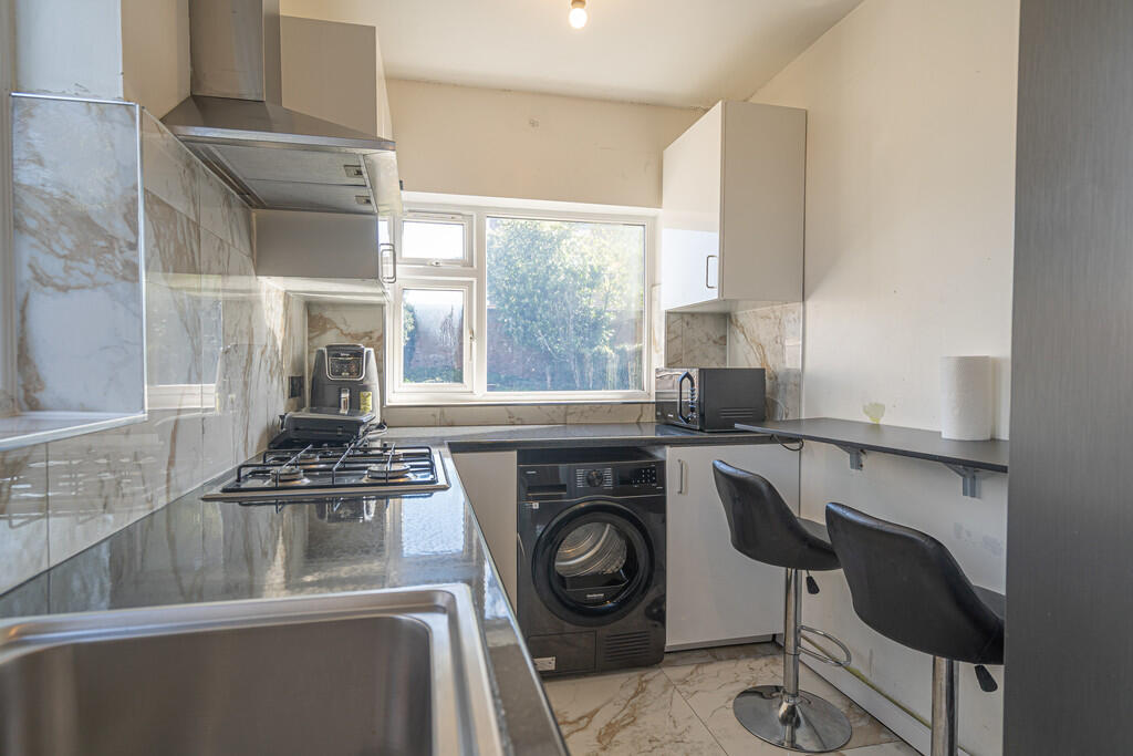 Additional image 5 of Endwood Court Road, Handsworth Wood