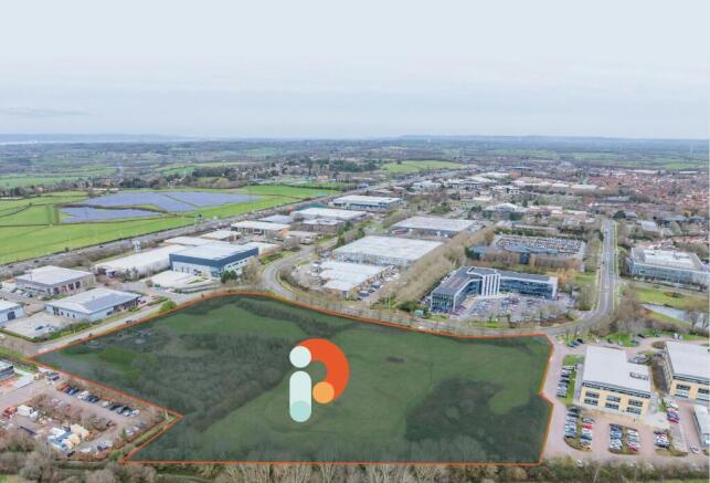 Hempton-Court_Aerial.jpg