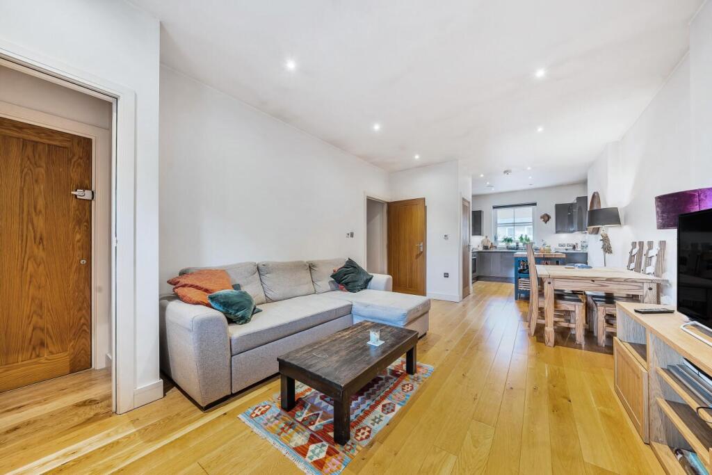 Main image of property: Lewisham Way, Brockley, London, SE4