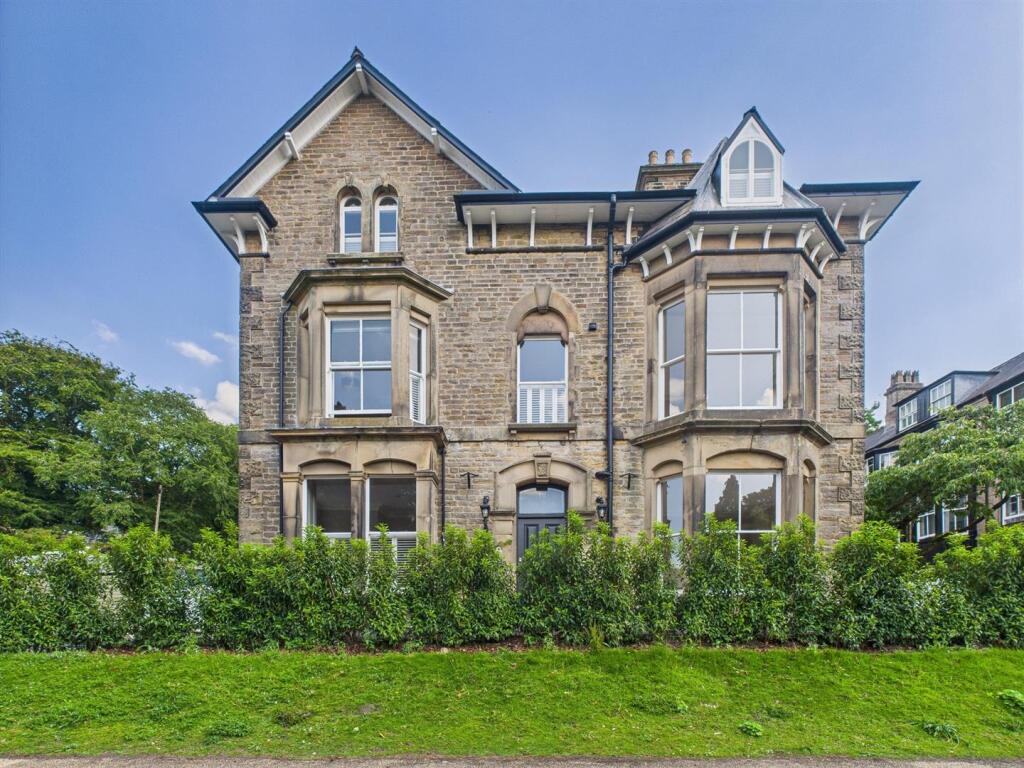 2-bed flat on The Park Apartments, Broad Walk, Buxton, £500,000