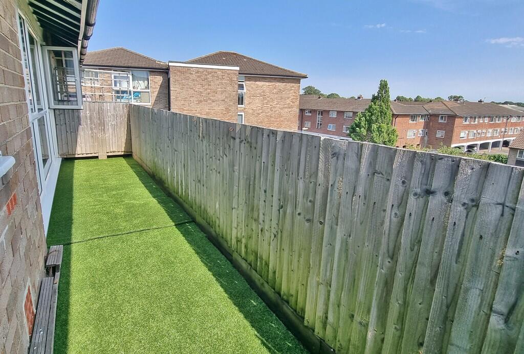 Apartment in Havant, Hampshire - View 3