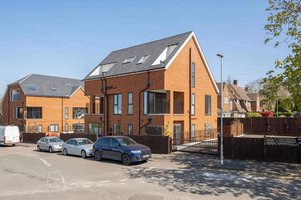 Main image of property: Flat 4 The Catsey Catsey Lane, Bushey, WD23