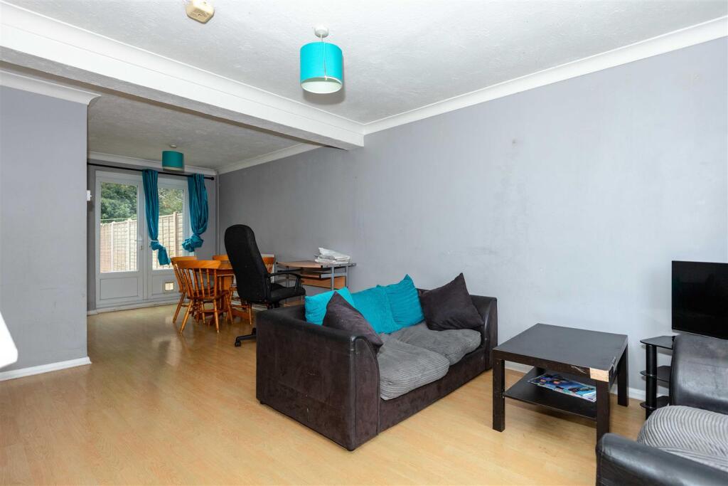 Lenhurst Way, Worthing photo 4
