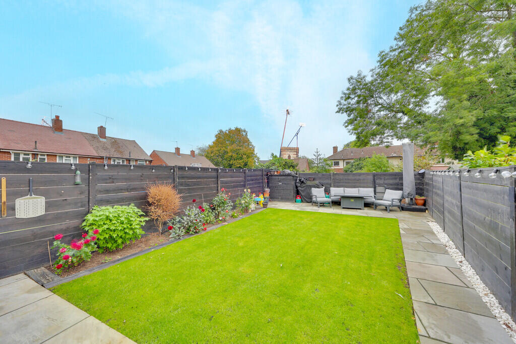Brockwell Close, Orpington photo 4