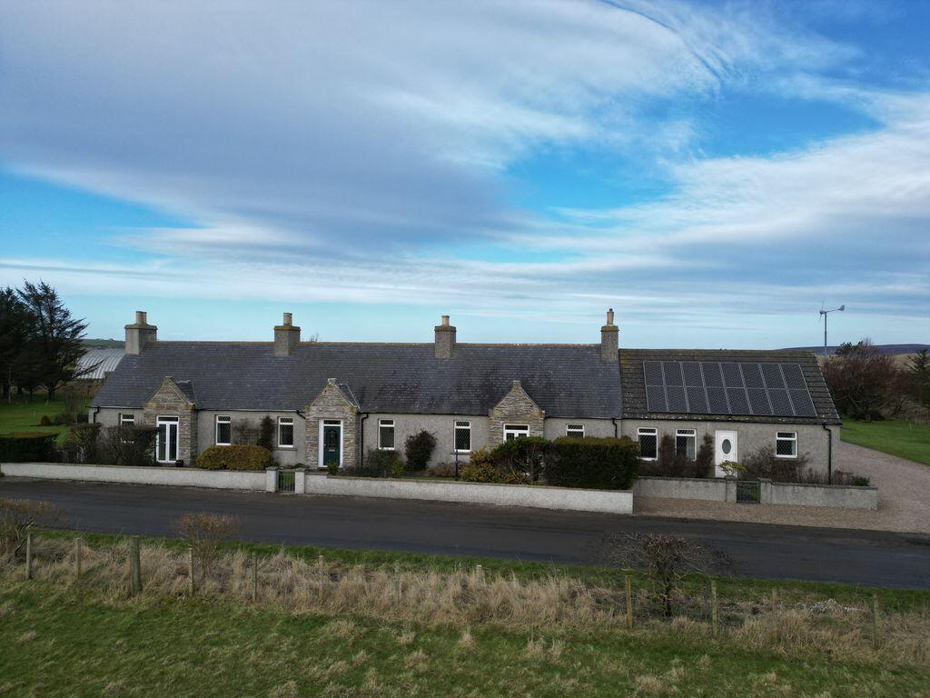 Main image of property: The Chimneys, Thurdistoft