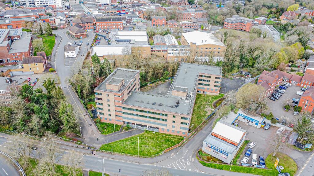 Great Cornbow, Halesowen