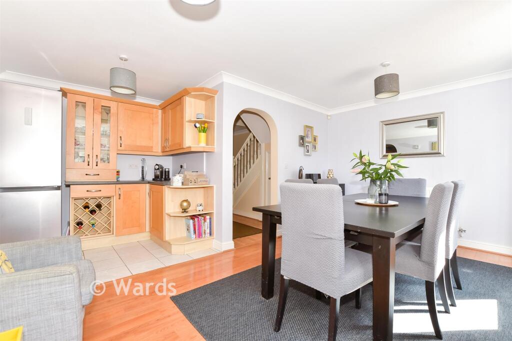 House in Tonbridge and Malling, Kings Hill - View 4