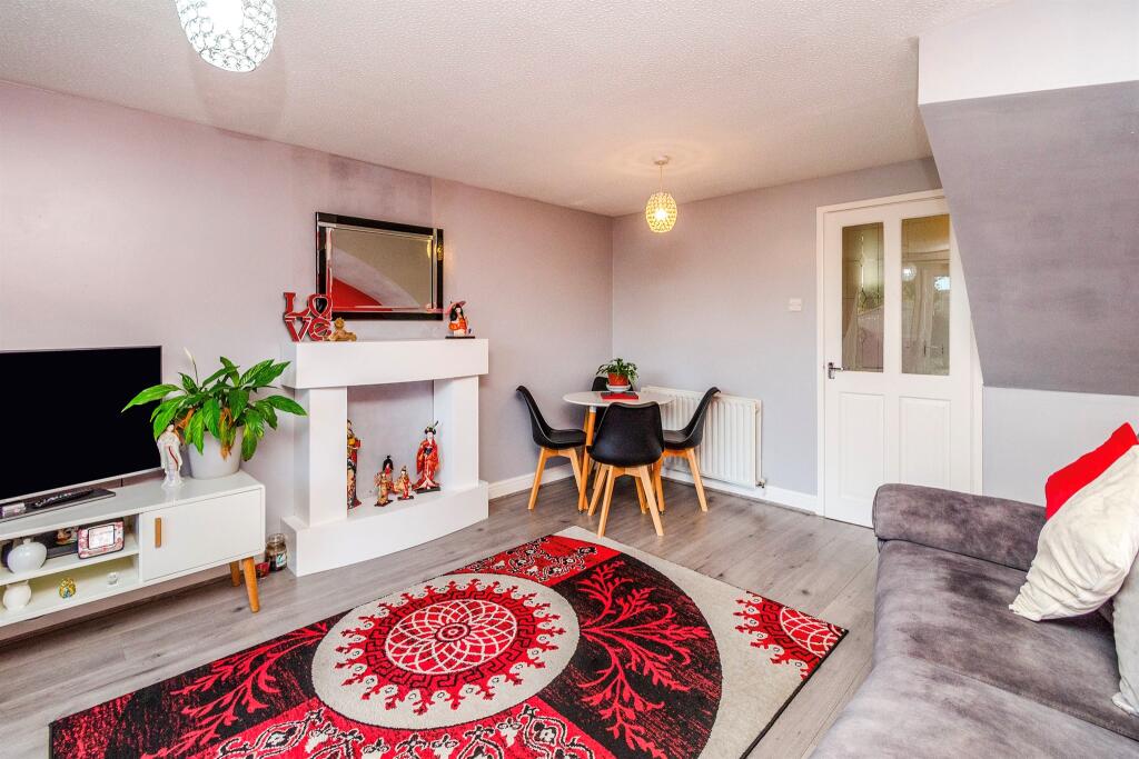 House in Sandwell, West Midlands - More