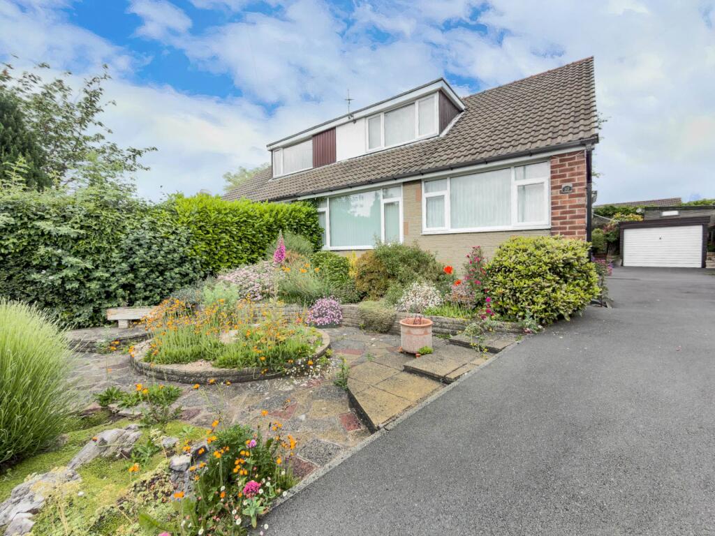 Main image of property: Moor Park Court, Dewsbury