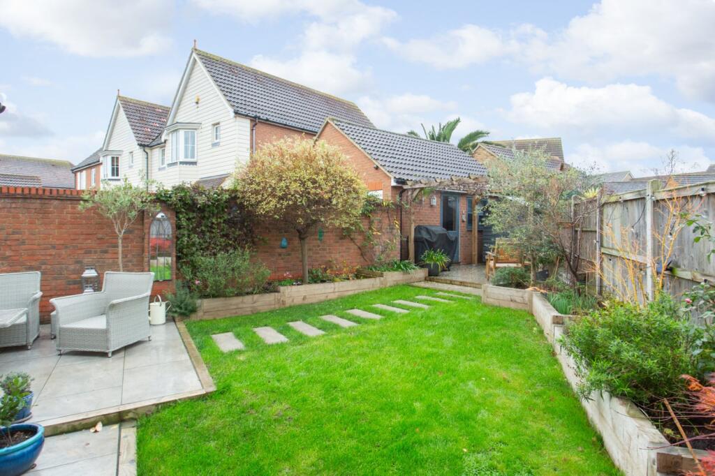 Pochard Crescent, Herne Bay, Kent, CT6 photo 4