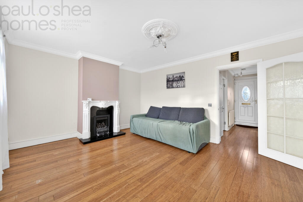Apartment in London - More