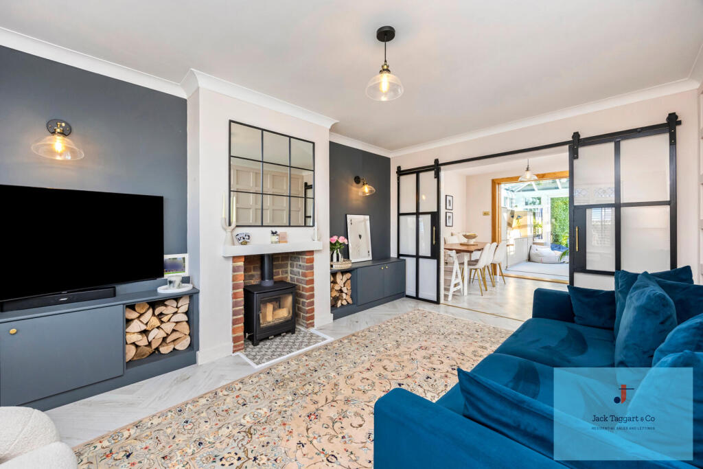House in Hove, West Blatchington - View 2