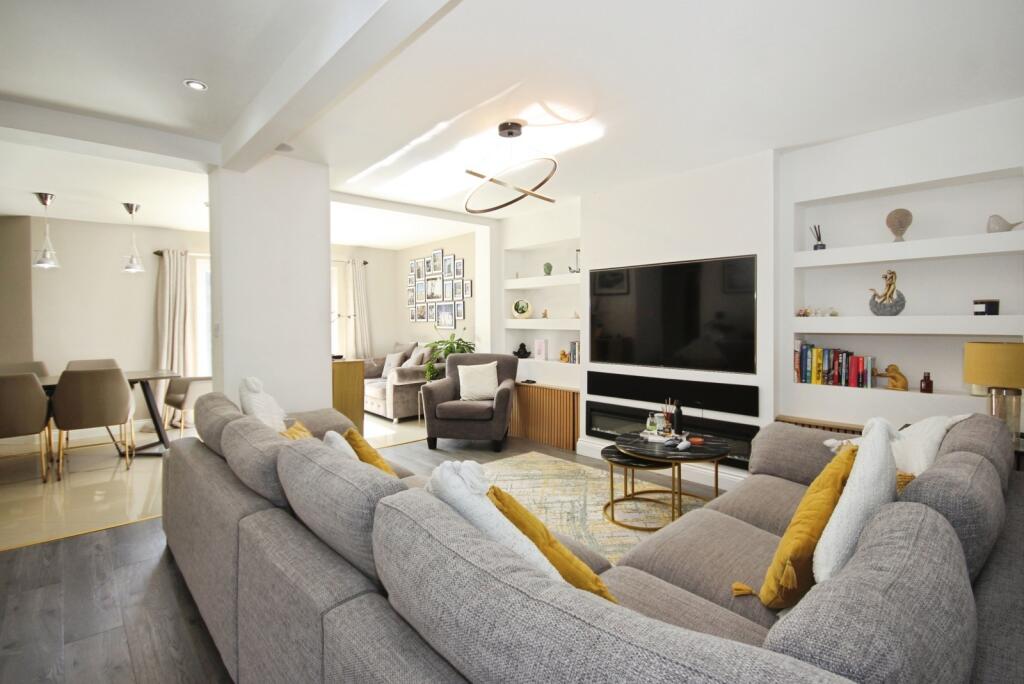 House in Warwick, Whitnash - View 4