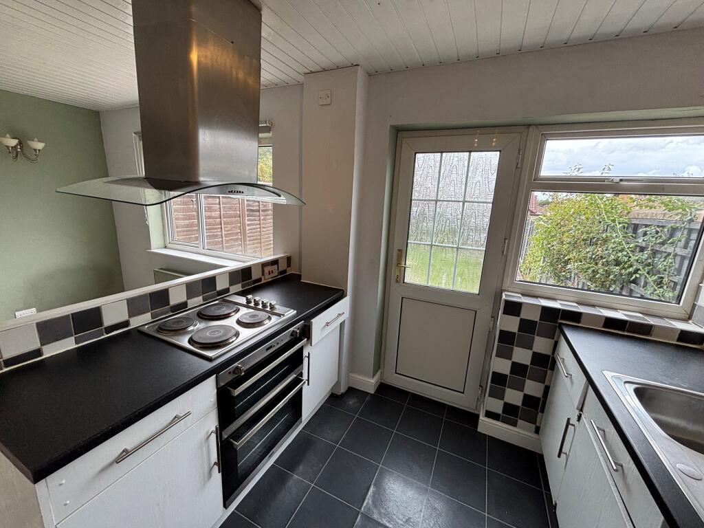 Roundways, Coalpit Heath, Bristol photo 4