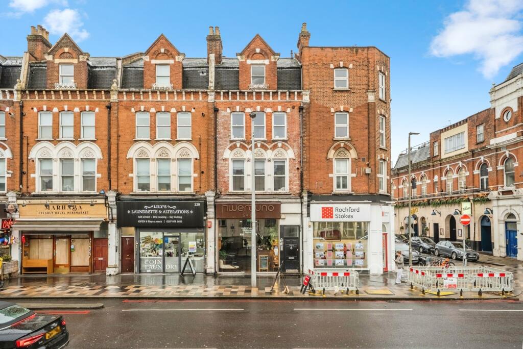 Main image of property: Lavender Hill, London, SW11