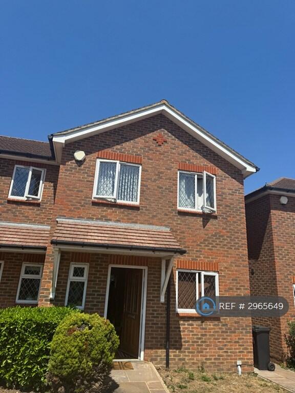 House in Twickenham - View 3