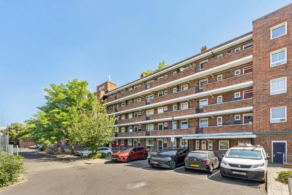 Main image of property: Queensbridge Road, London, E8