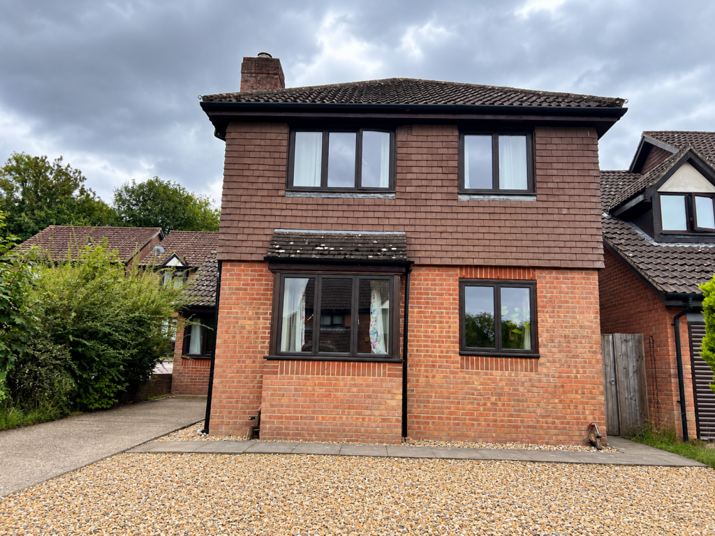 4-bed detached on Hatch Warren, Basingstoke, Hampshire, £525,000